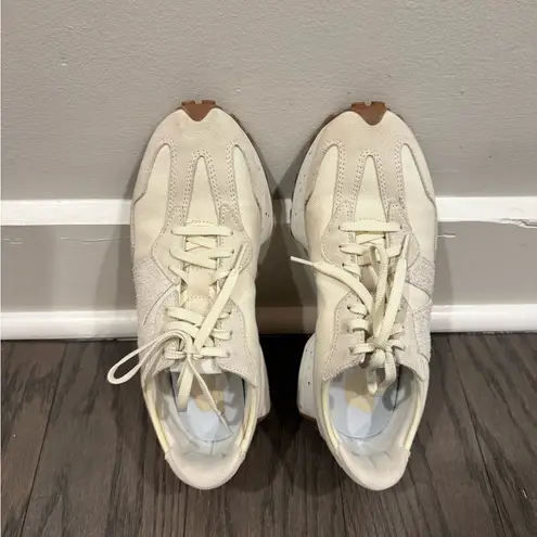 New Balance  Women’s 327 Shoes