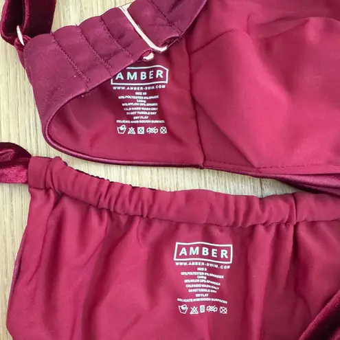 Amber Swim Bikini Top & Bottoms Set Lila Size XS & S Red