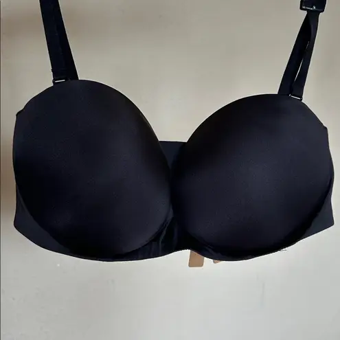 SKIMS  ULTIMATE COLLECTION
PUSH UP STRAPLESS‎ BRA. Color ONYX  Size 34DD NWT