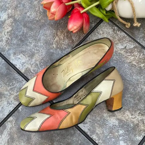 Vintage Mid Century Disco Square Toe Colorblock Leather Pumps Heel 9.5 MCM Retro Orange