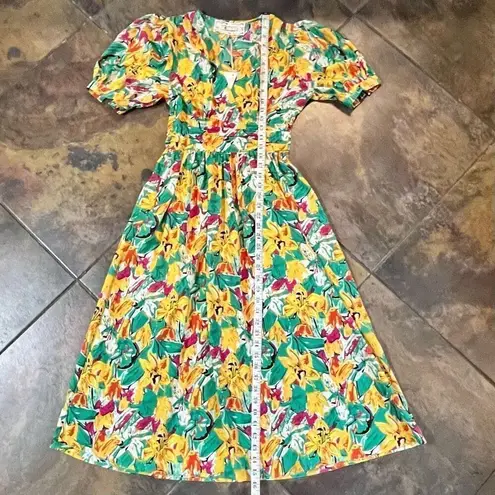 Pink Martini NWT Multicolor Floral V-neck Puff Sleeved Midi Dress