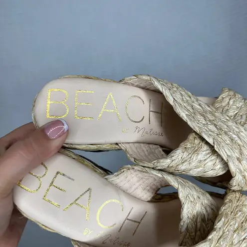 Beach by Matisse Raffia Woven Cross Strap Wedge Sandal Size 10M Tan