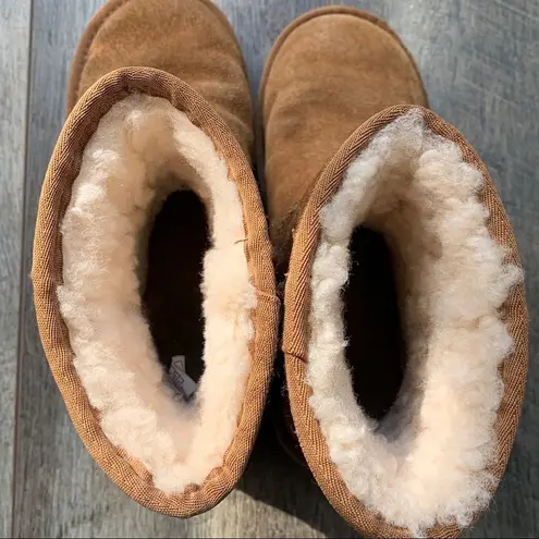 Koolaburra by UGG Koola Short Boots Chestnut Brown Suede and Faux Fur Tan Size 6