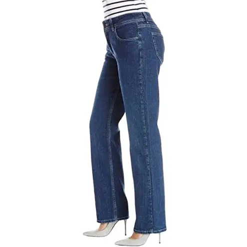 Riders By Lee Indigo Women's Relaxed Fit Straight-Leg Jean