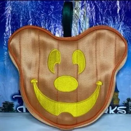 Dinsey parks x Harvey’s Halloween Jack