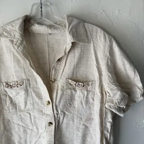 Cottage Button Up Shirt Medium Beige Short Sleeve Embroidered Pockets Casual Top