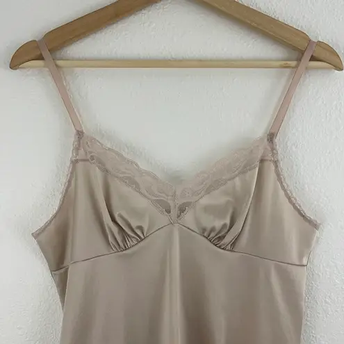 Vanity Fair Vintage Champange Beige Lace Trim Spaghetti Strap Camisole Top