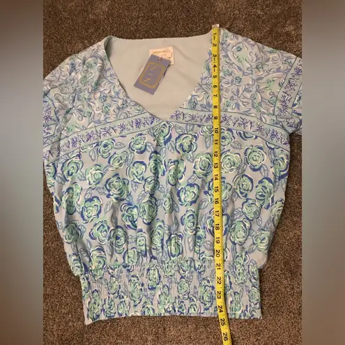 Sail To Sable NWT Tuckernuck V-Neck Smock Waist Top in Blue Floral Size Large