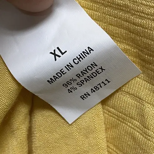 Ophelia Roe V-Neck Top Blouse Women’s Size XL Mustard Yellow Puff Sleeve