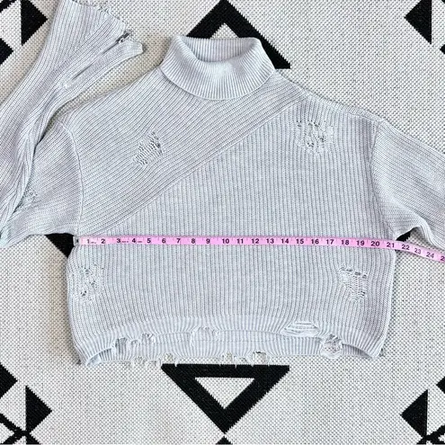 SER.O.YA Fae Distressed Turtleneck Sweater in Silver Size L