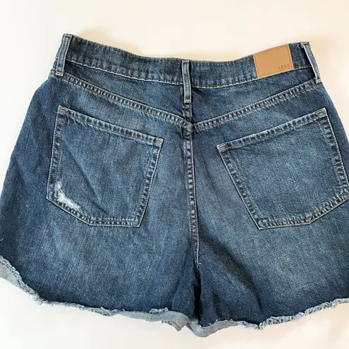 AERO High Rise Curvy Mom Jean Shorts Distressed Denim Blue Size 10 Beach Vibes