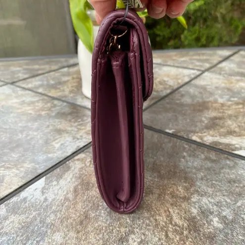 Badgley Mischka Plum Diamond Quilt Convertible Envelope Crossbody Bag $129 NEW