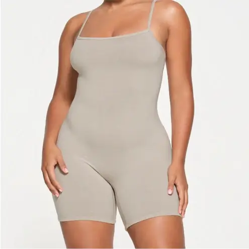 SKIMS  outdoor cami onesie color stone size M‎ NWT
