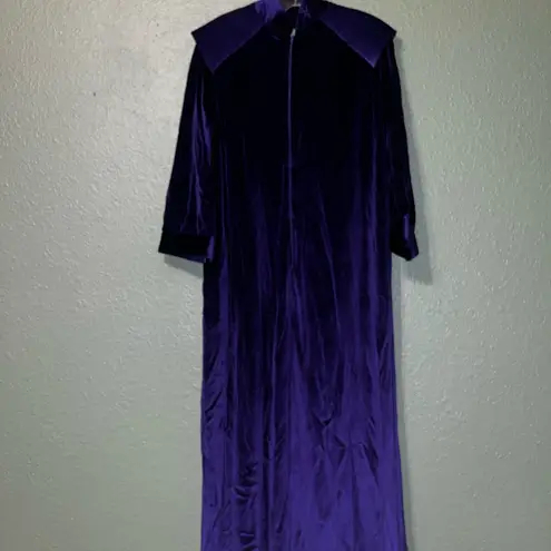 Vintage Elegant Plush Purple Velvet Long Robe • Anne Leslie • made in USA Size undefined