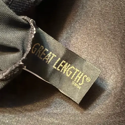 Black Asymmetrical V