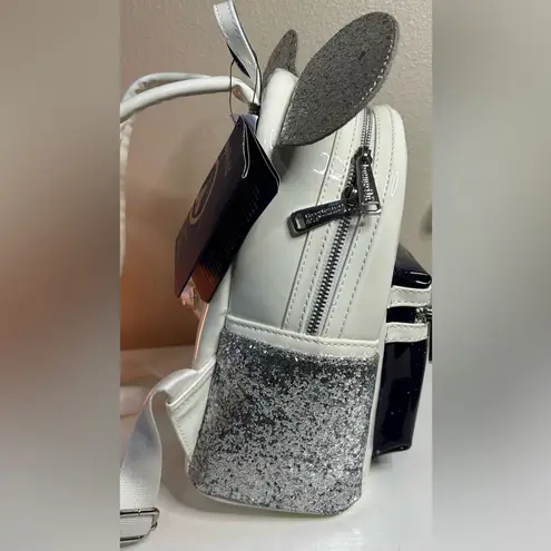 Lounge Fly Disney Parks Mickey Mouse The Main Attraction Space Mountain Backpack