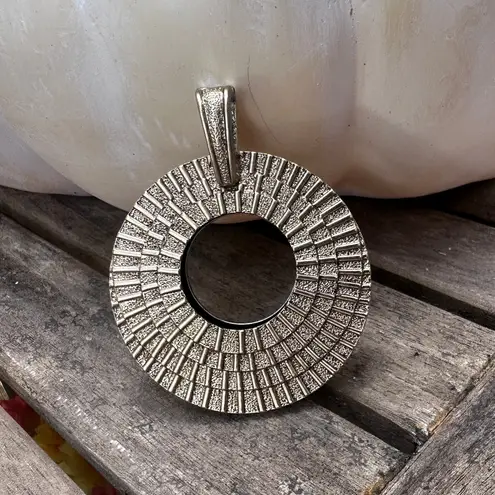 Premier Designs Vintage Reversible Pendant