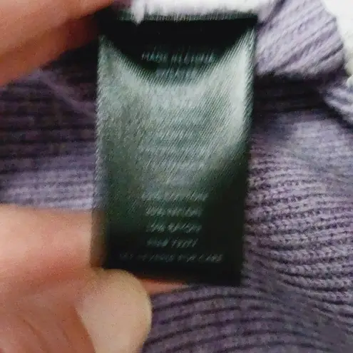 Simply Vera Vera Wang lavender lace two fer crewneck sweater size medium