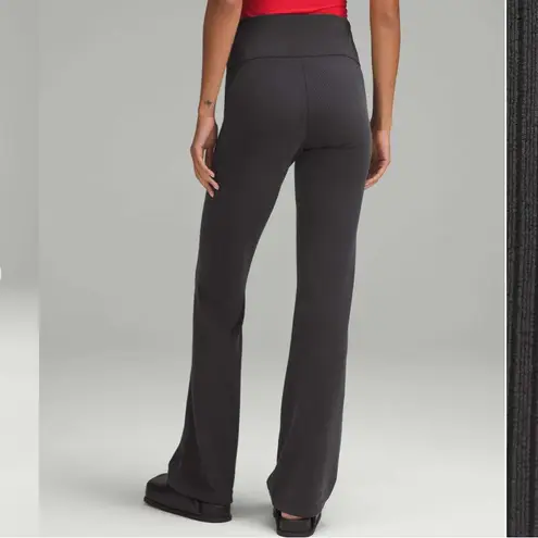 Lululemon  Ribbed Softstreme Flared Pant Regular Size 4 in Black thumbnail 3