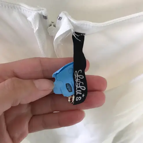 Lulu’s Off White Sleeveless v