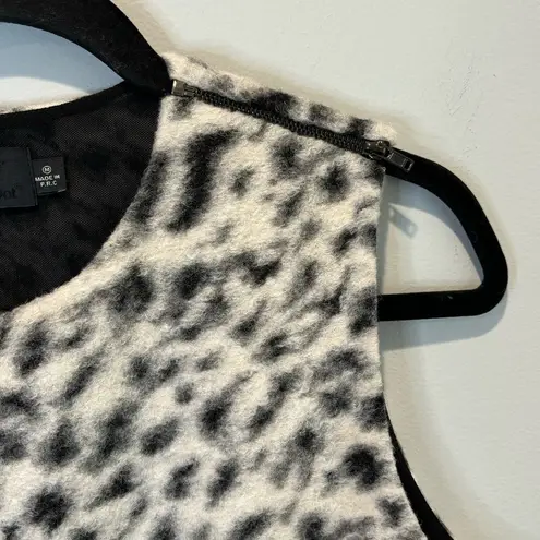 Line and Dot Faux Fur Animal Print Sleeveless Top - size Medium