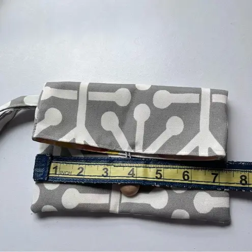 Little Orange Scooter Fabric Pouch Wallet Coin Purse Clutch Wristlet Grey White