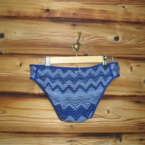 Becca NWOT by Rebecca Virtue Women's Reveal Crochet Hipster Bikini Bottoms
