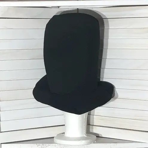 Skull Tomb Keeper Black Fleece Hat Adult OS