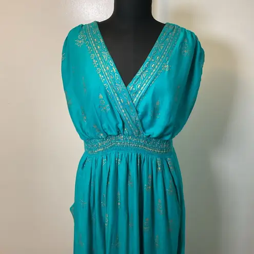 14. Lapogee Teal Blue Paisley Sleeveless V