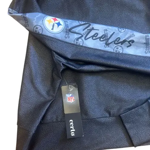 NFL Pittsburgh Steelers Women's Cropped Full Zip Hoodie in Charcoal Gray, Small Black