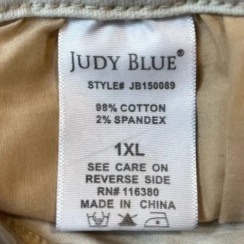 Judy Blue Bleached High Rise Jean Shorts Very Light Blue Size 1X