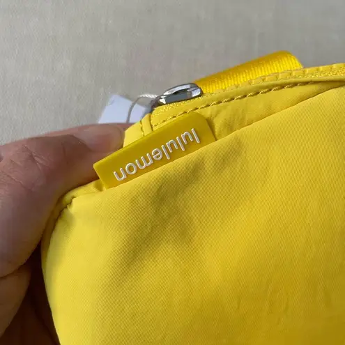 Lululemon everywhere belt bag 1L - Utility Yellow