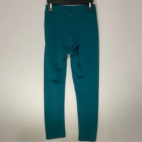 Yogalicious  XS teal yoga pants with front key pocket