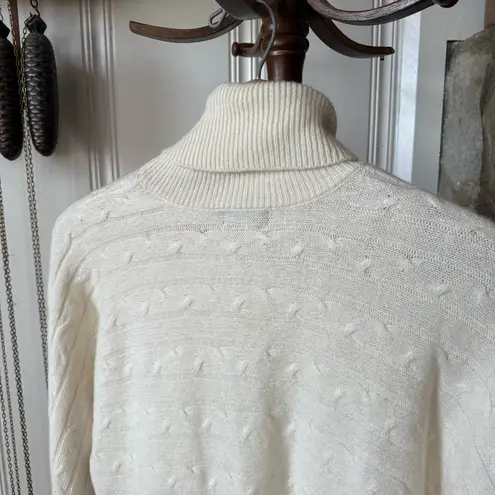 Cream Italian Merino Wool & Cashmere Dolman Sleeve Turtleneck Cableknit Sweater White Size M