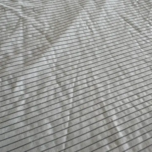 Beyond Yoga strappy low back Tank Top, M, White/Gray stripe