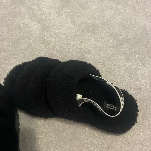 UGG  fuzzy platform slippers