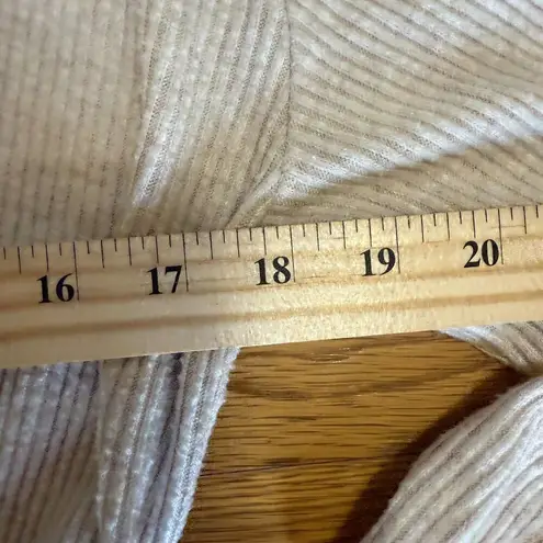 Garage  Mock Sweater Small‎