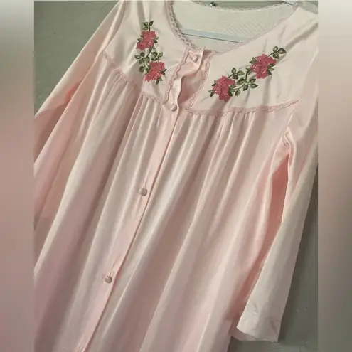 Vintage Lorraine PINK Nylon Floral Embroidered Nightgown Size Large Ice Pink GUC