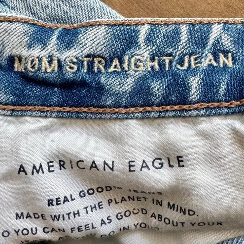 American Eagle Mom Straight Ripped Distressed High Rise Light Wash Jeans Size 12