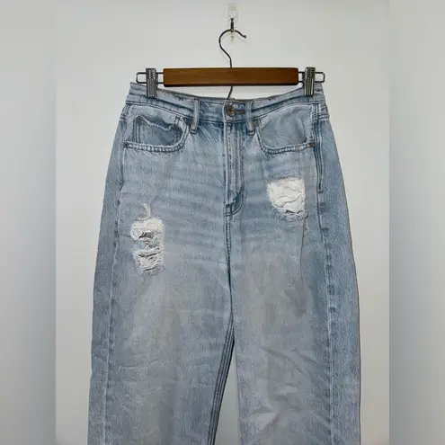 American Eagle Size 6  Light Blue Distressed Highest Rise 90’s Boyfriend Jeans