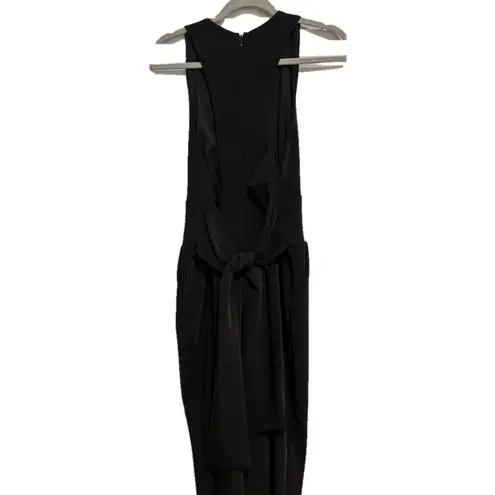 Harlyn Black Sleeveless Plunge V