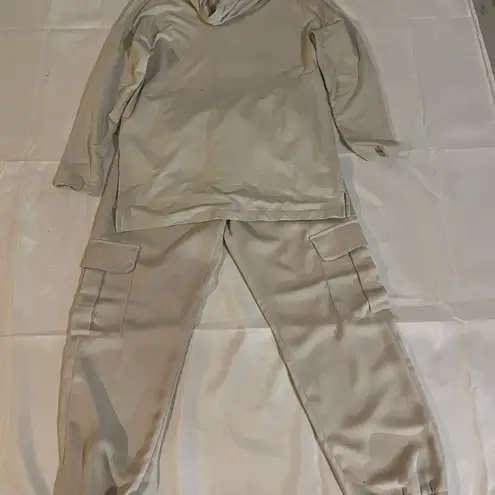 Banana Republic  Cream Ankle Pants & Top Set