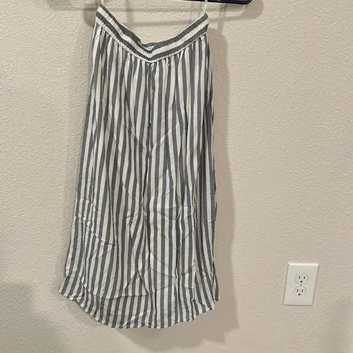NWOT Plein de Vie Grey Striped Two