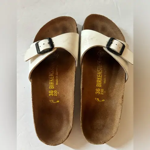 Birkenstocks Madrid White Single Strap Sandals Women’s Size 36, 5-5.5 US