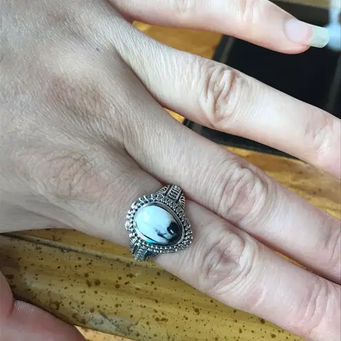 White Buffalo Sterling Silver Ring Size 8