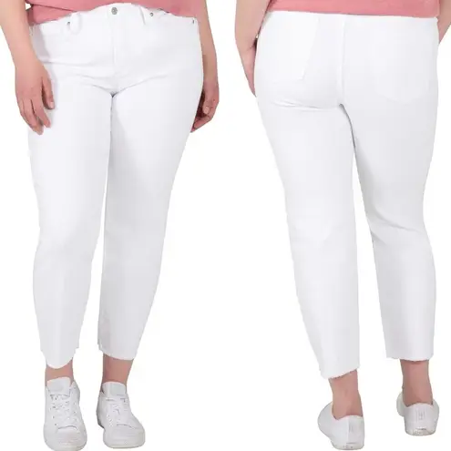 Silver Jeans Co. Most Wanted Mid Rise Straight Crop Jeans in White Plus Size 18W