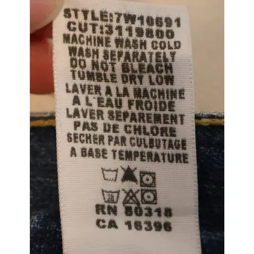 Lucky Brand  Zoe Bermuda Shorts Womens Jorts Distressed Cuffed Denim‎ Size 2 /27