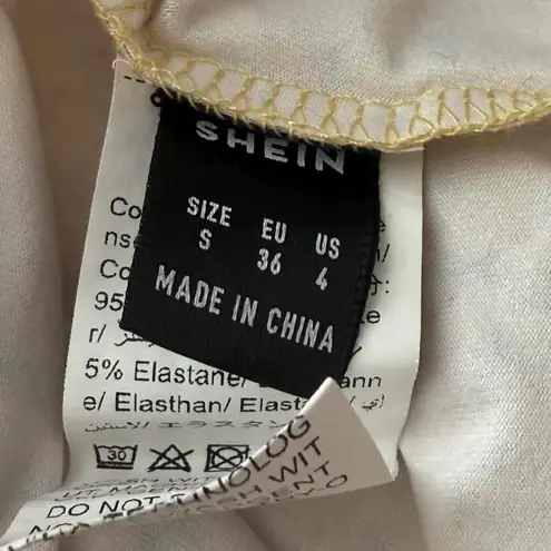 *Women's Size Small Floral Puff Sleeve Crop Top Summer Spring Chic Yellow