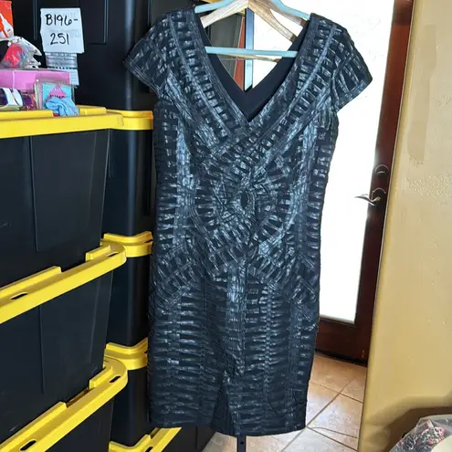 Parker  Elegant Black Faux Leather Mesh Bodycon V-Neck Dress Size Medium - Image 4