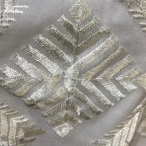 Eight Sixty Sexy Delicate winter white spaghetti strap cami medium perfect under blazer